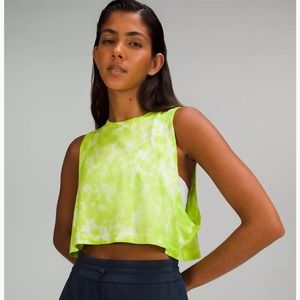 NWT Lulu lemon all yours crop tank in size 12 Marmoleado Tie Dye Eccentric Lime